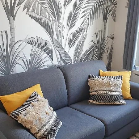 Apartment Au Bord De